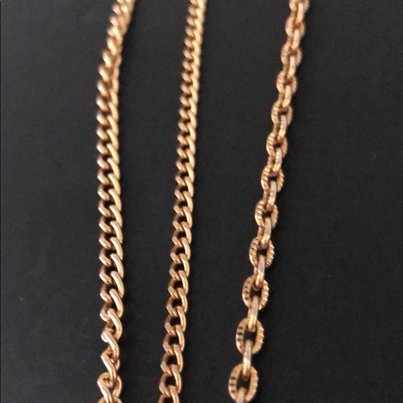 VINTAGE GOLD TONE THREE TIER CHAIN NECKLACE - Picture 11 of 11